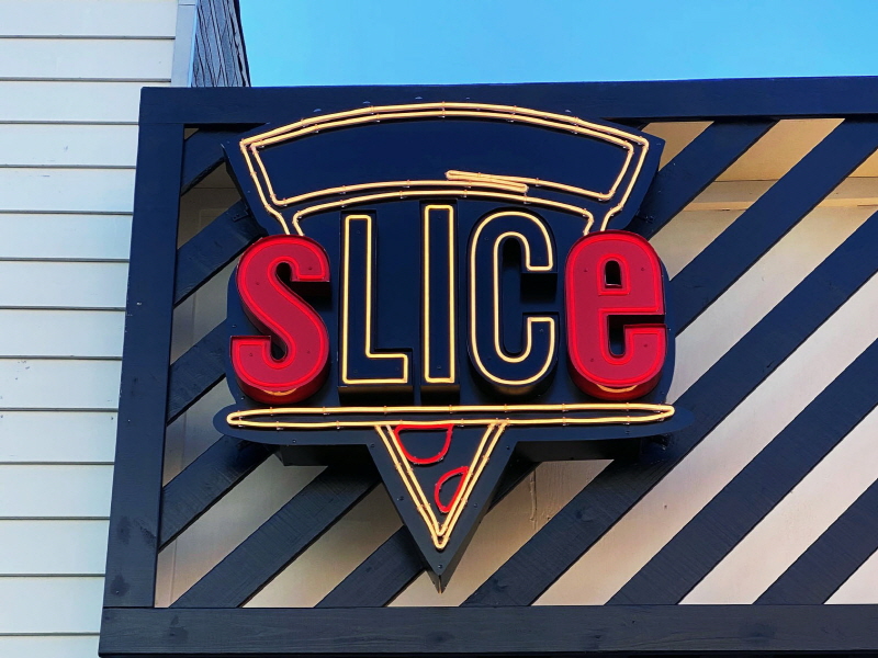 Slice Pizza LED Neon (2)